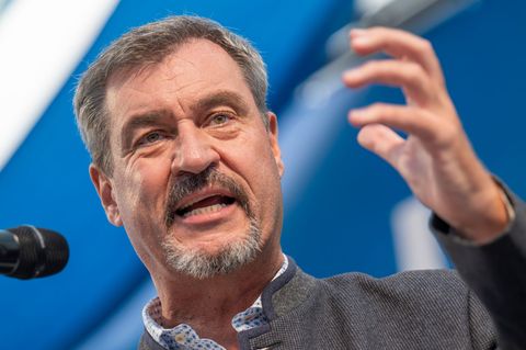 Eindringlich warnte CSU-Chef Söder seine Zuhörer vor der AfD. Foto: Peter Kneffel/dpa