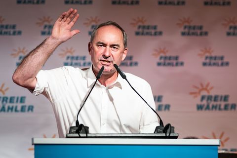 Hubert Aiwanger redete sich auf dem Gillamoos in Rage. Foto: Lukas Barth/dpa