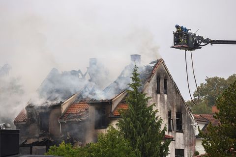 Nach einem Brand in einem Haus sind vier Frauen tot aufgefunden worden. Foto: Geir Olsen/NTB/dpa