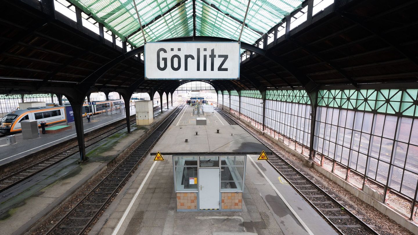Am Görlitzer Bahnhof beginnt eine zentrale Bauphase (Archivbild) Foto: Sebastian Kahnert/dpa