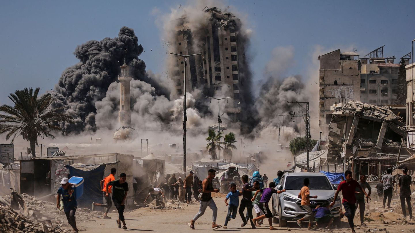 Israels Militär greift derzeit immer wieder Hochhäuser in der Stadt Gaza an, die Armeeangaben zufolge von der Hamas genutzt word