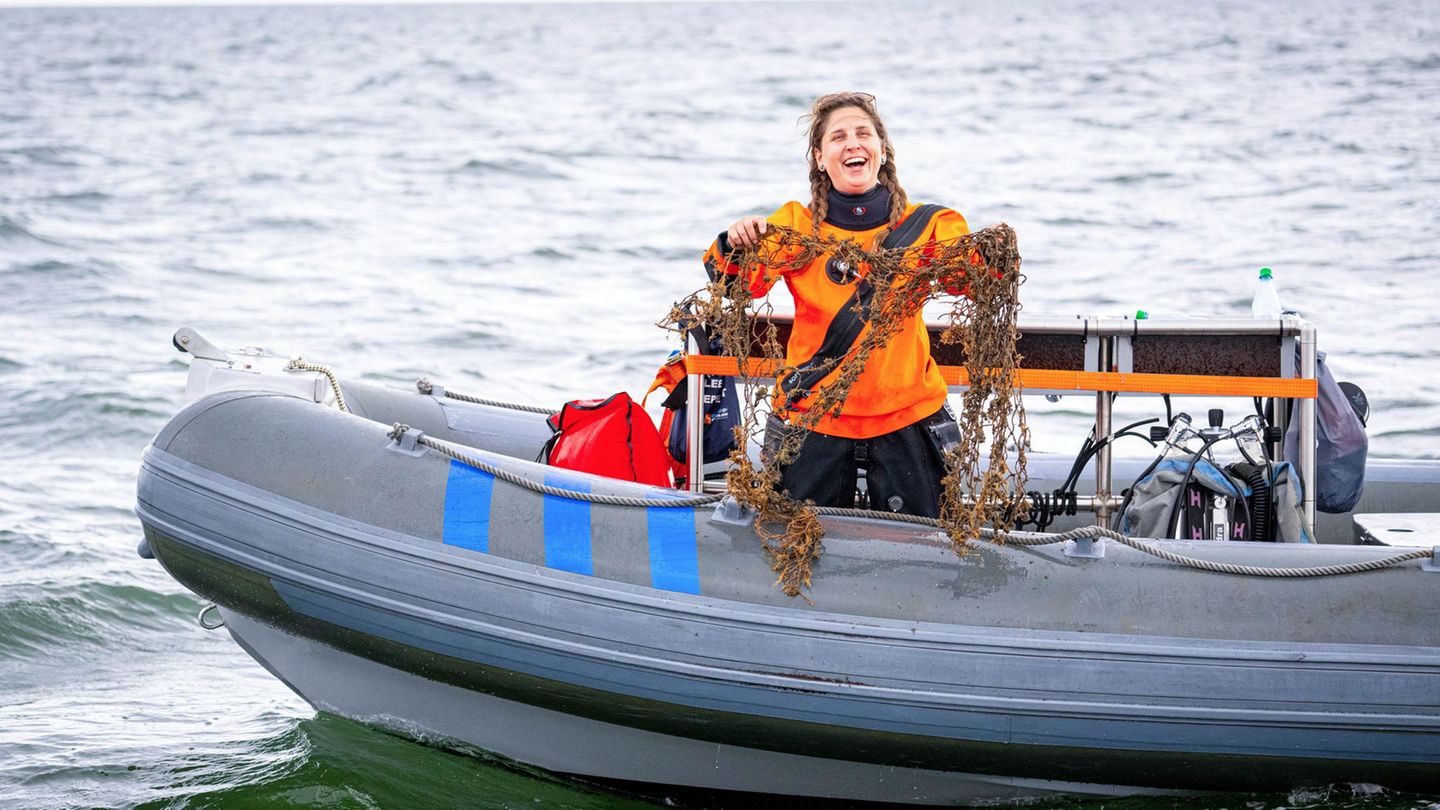 Taucher des Vereins Ghost Diving Germany haben viele Geisternetze aus der Nordsee vor der niedersächsischen Küste geborgen. Foto