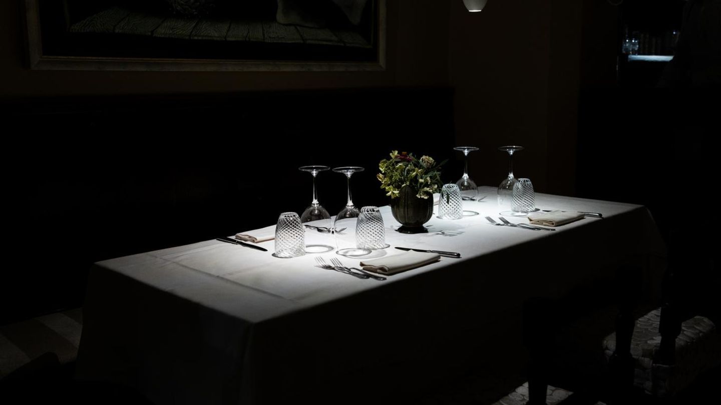 Giorgio Armanis Tisch im Locanda del Falco, seinem Lieblingsrestaurant