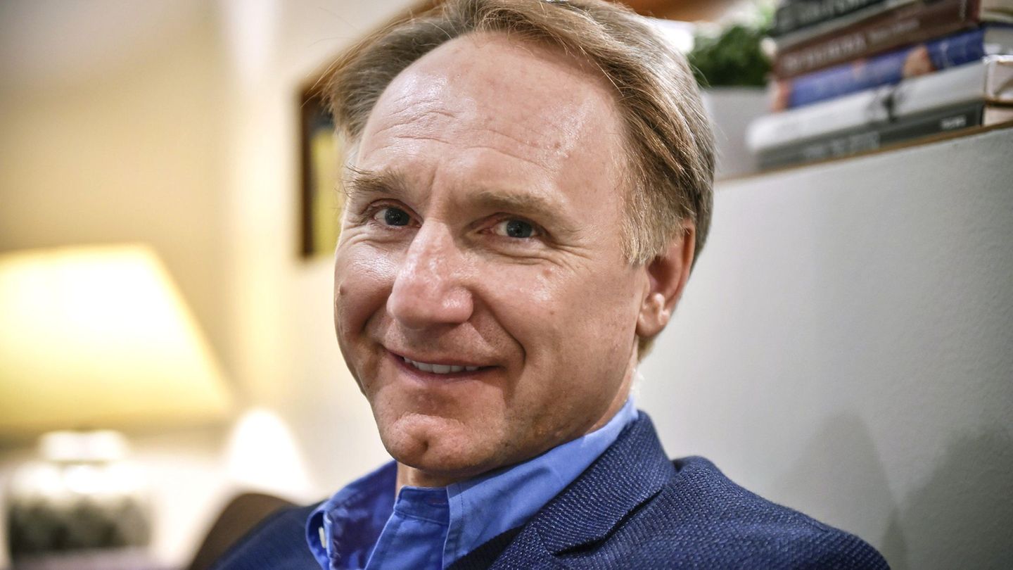 Der Autor Dan Brown hat durchaus Sympathien für Elon Musk. (Archivbild) Foto: Emmi Korhonen/Lehtikuva/dpa