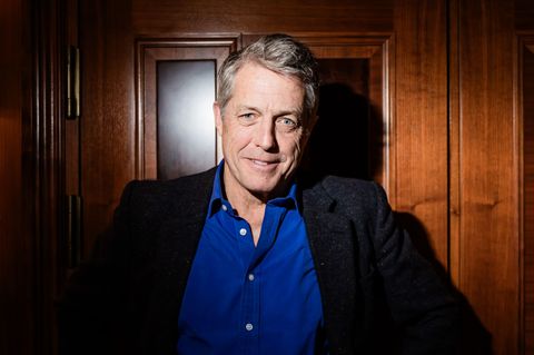 Hugh Grant wird 65 Jahre alt. Foto: Christoph Soeder/dpa