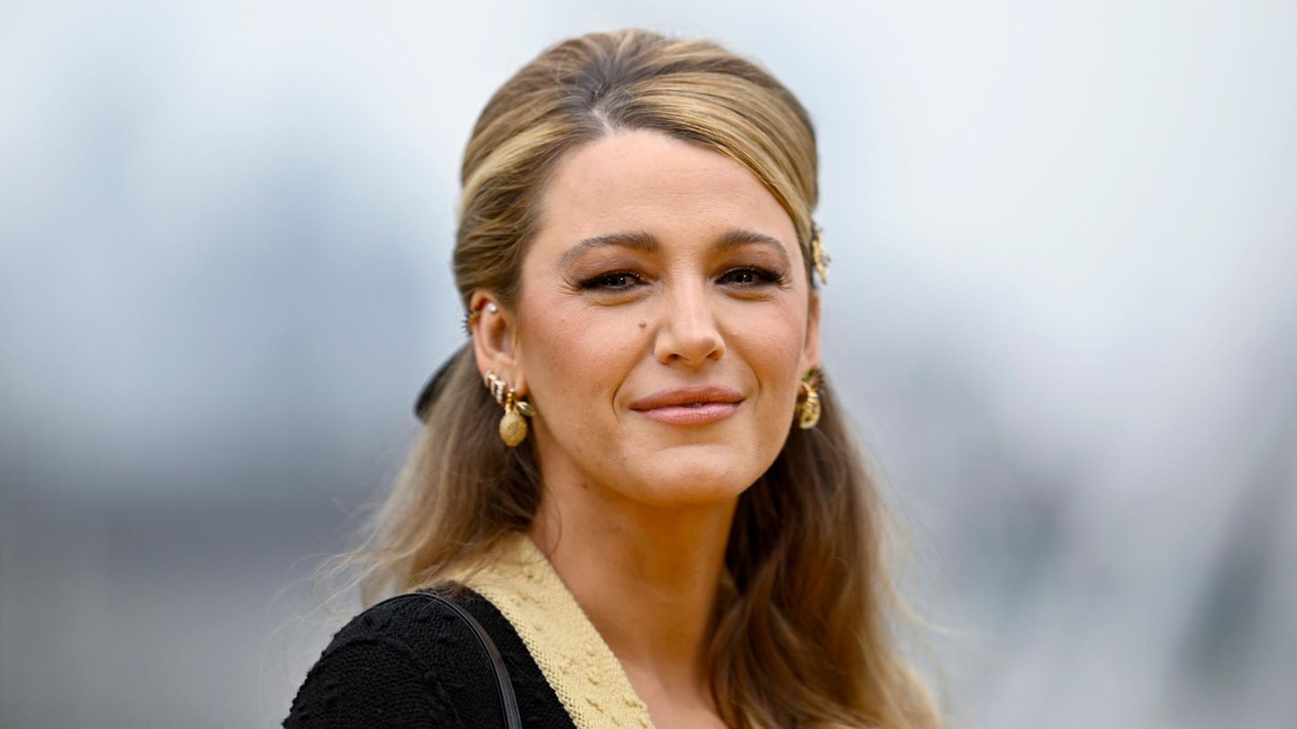 Blake Lively calls for millions of lawyers from Justin Baldoni