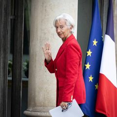 EZB-Präsidentin Christine Lagarde ist im französischen Establishment verankert. Wie geht sie mit diesem Interessenkonflikt um?