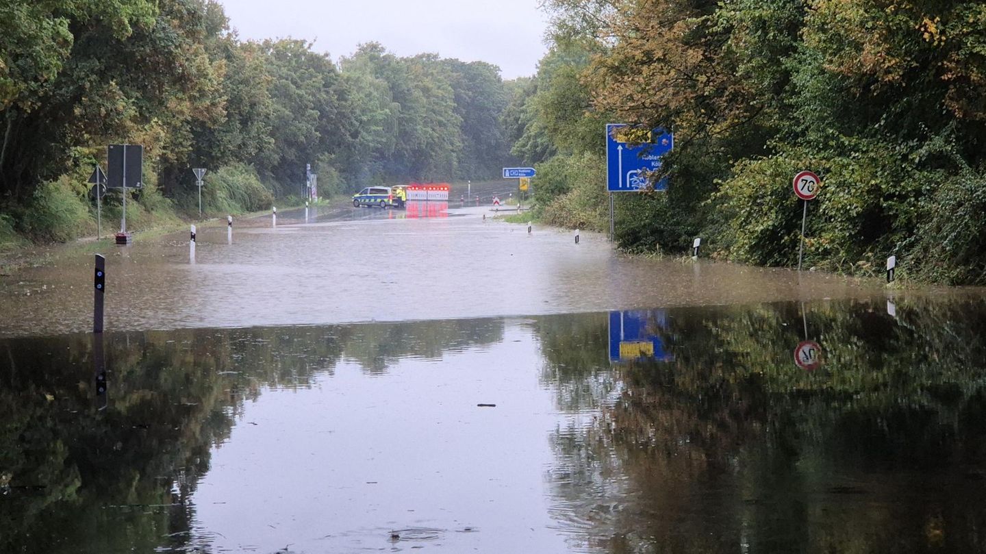 Močno deževje povzročilo poplave in kaos v Severnem Porenju-Vestfaliji