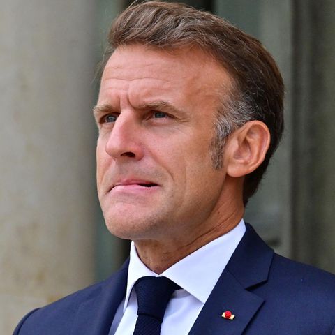Frankreichs Präsident Macron schaut nachdenklich