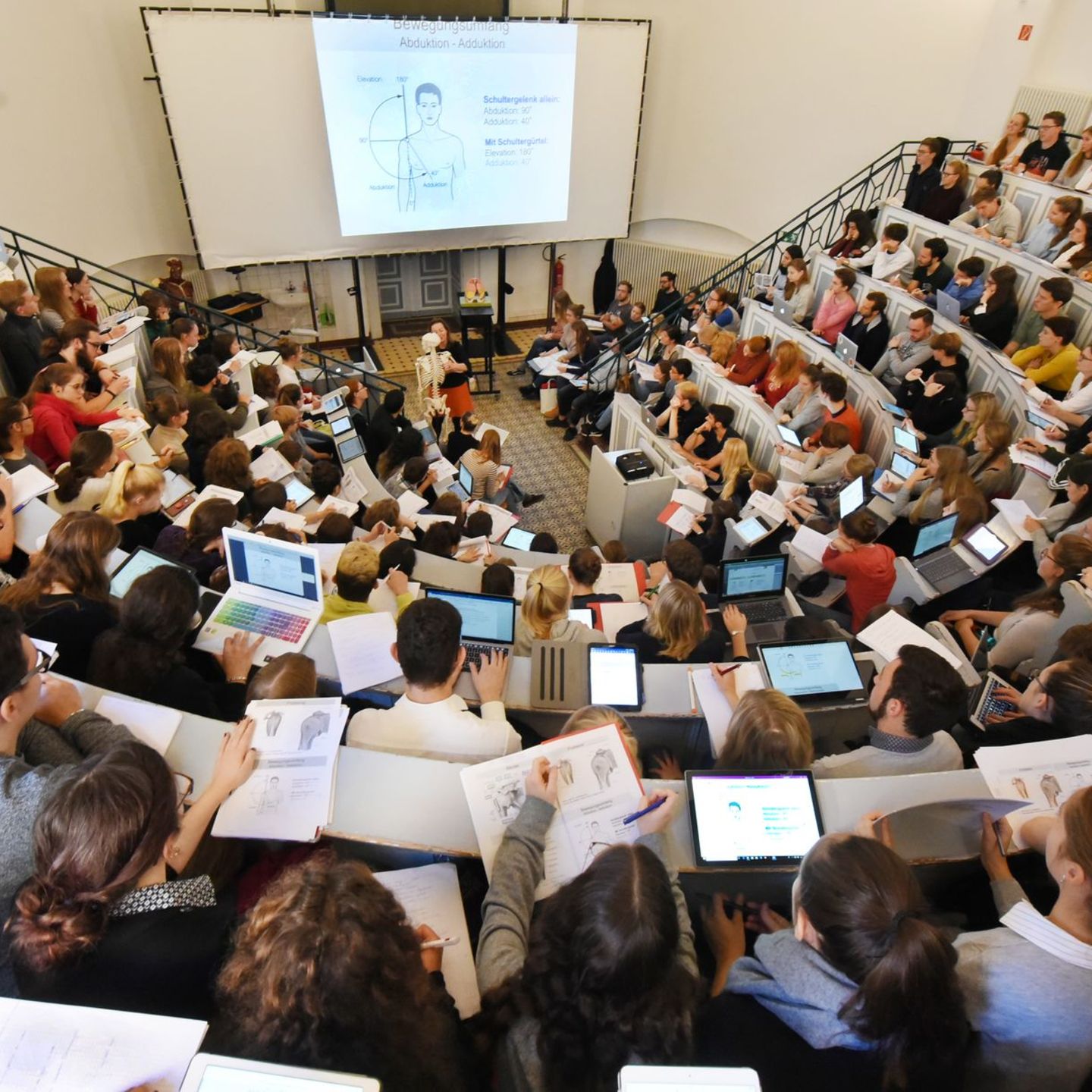 Rund 17 Prozent aller 2,87 Millionen Studierenden in Deutschland kommen laut Statistischem Bundesamt aus dem Ausland. (Archivbil