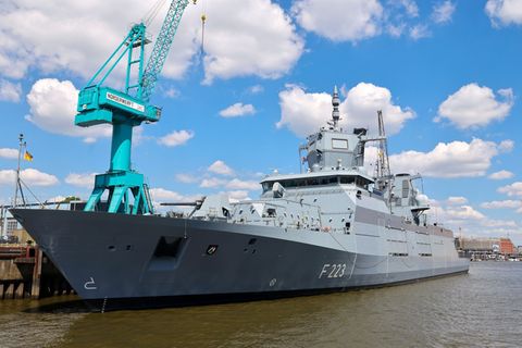 Der Rüstungskonzern Rheinmetall will in den Marine-Bereich einsteigen und erwägt eine Übernahme der Lürssen-Militärwerften. (Arc