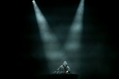 Soundcheck auf der Bühne bei einem Festival