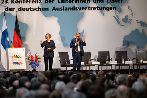 Außenminister Johann Wadephul (CDU) macht beim Wirtschaftstag der Botschafterkonferenz im Auswärtigen Amt Druck für den Abschlus