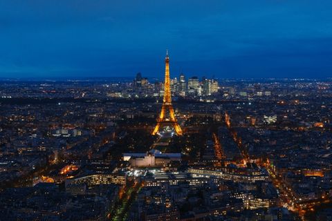 Blick über Paris: Frankreichs Wirtschaft droht Unsicherheit