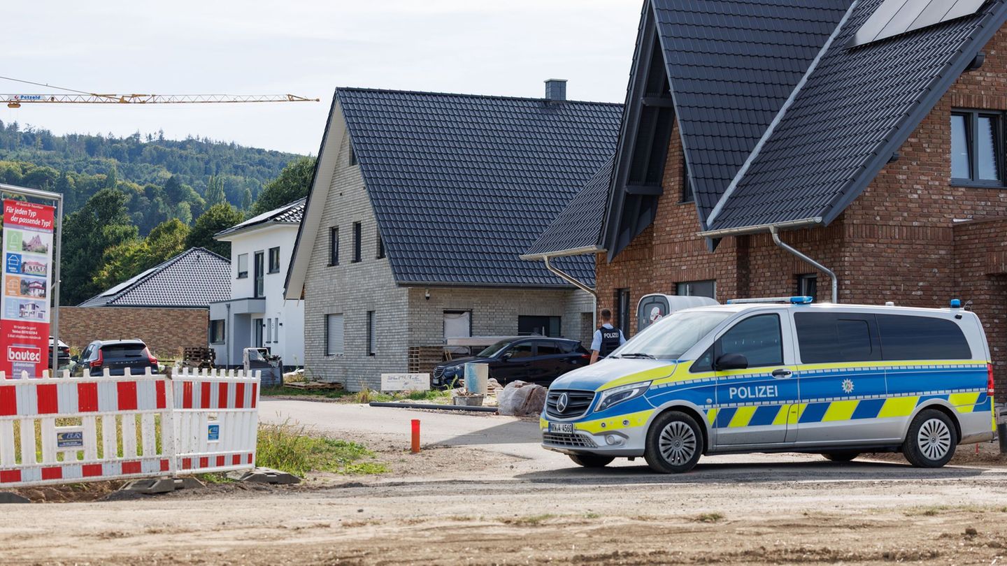Gegen den Tatverdächtigen wird wegen mehrerer Delikte ermittelt. Foto: Friso Gentsch/dpa
