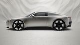 Audi zeigt mit dem Concept C auf der IAA die Studie eines zweisitzigen Elektrosportlers, der sein Klappdach gekonnt öffnen kann und auf Knopfdruck so vom Coupé zum Targa mutiert. Ein zukünftiges Modell, dass in Personalunion Audi TT und R8 nach deren Produktionseinstellungen ersetzen soll. Technisch dürfte die Neuauflage des Audi TT eng mit dem Porsche 718 verwandt sein, den die Stuttgarter vor einigen Monaten erst einmal deutlich nach hinten verschoben haben. Vor Mitte / Ende 2027 dürfte das neue Zwillingspärchen aus Cayman und Boxster kaum bei den Porsche-Händlern stehen