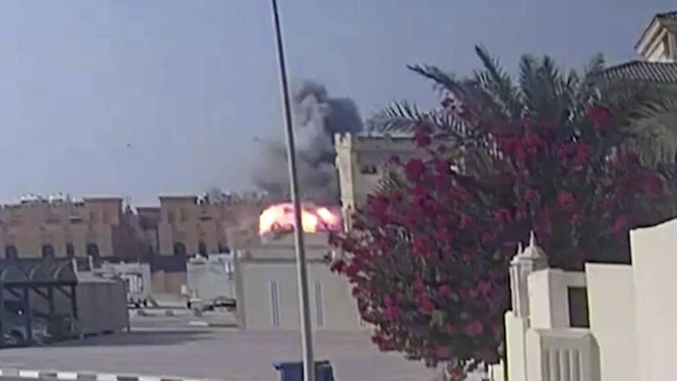 morgen|stern: Die Aufnahme einer Überwachungskamera zeigt den Moment des Angriffs in Doha Die Aufnahme einer Überwachungskamera zeigt den Moment des Angriffs in Doha