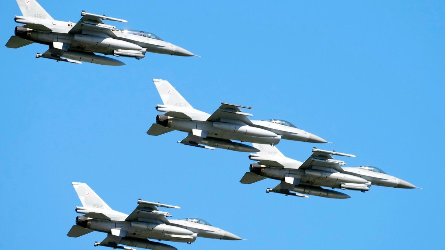 War in Ukraine: Poland Air Force shoots drones – airports tightly