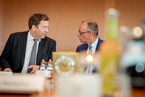 Das Kabinett hat ein Gesetz von Vizekanzler Klingbeil beschlossen. Foto: Kay Nietfeld/dpa