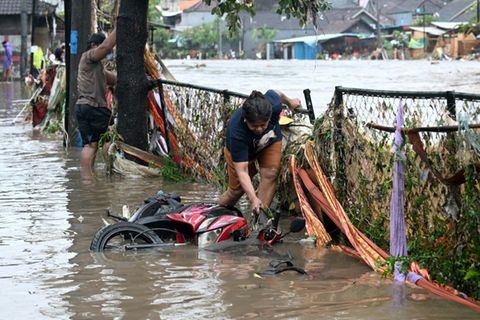 Hochwasser auf der indonesischen Urlaubsinsel Bali