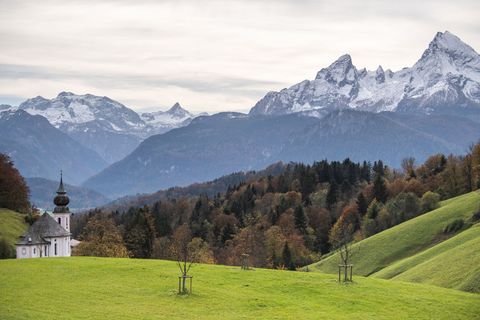 Immer wieder passieren am Watzmann schwere Unfälle. (Archivbild) Foto: Lino Mirgeler/dpa