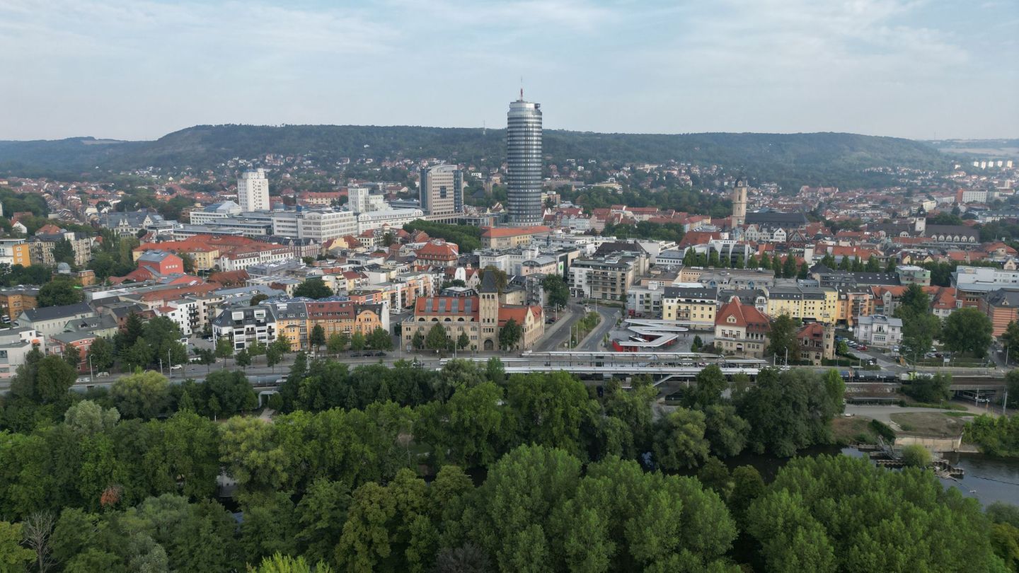 In Jena soll ein neues Forschungsgebäude entstehen. (Archivbild) Foto: Bodo Schackow/dpa
