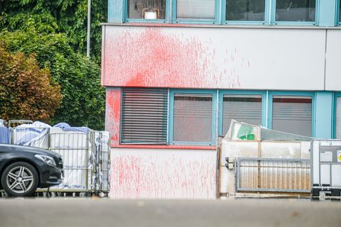 Unterstützer der Hamas nennt Israals Botschafter die Täter. Foto: Jason Tschepljakow/dpa