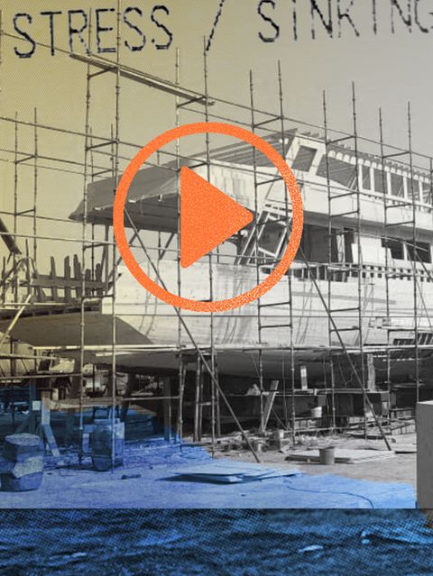 Ein Schiff auf einer Werft in Ägypten