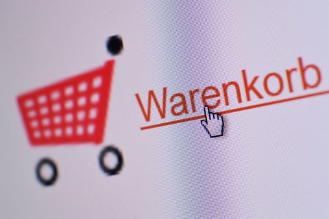 Bei der Berliner Verbraucherzentrale finden Interessierte Informationen über sogenannte Fake-Shops im Internet. (Symbolbild) Fot