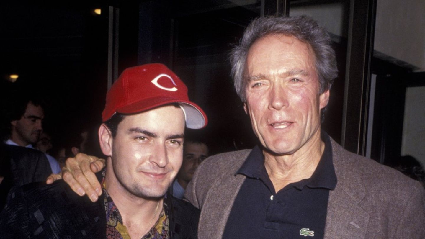 Einige Monate nach der Intervention: Charlie Sheen (l.) und Clint Eastwood im Dezember 1990 bei der Premiere ihres gemeinsamen