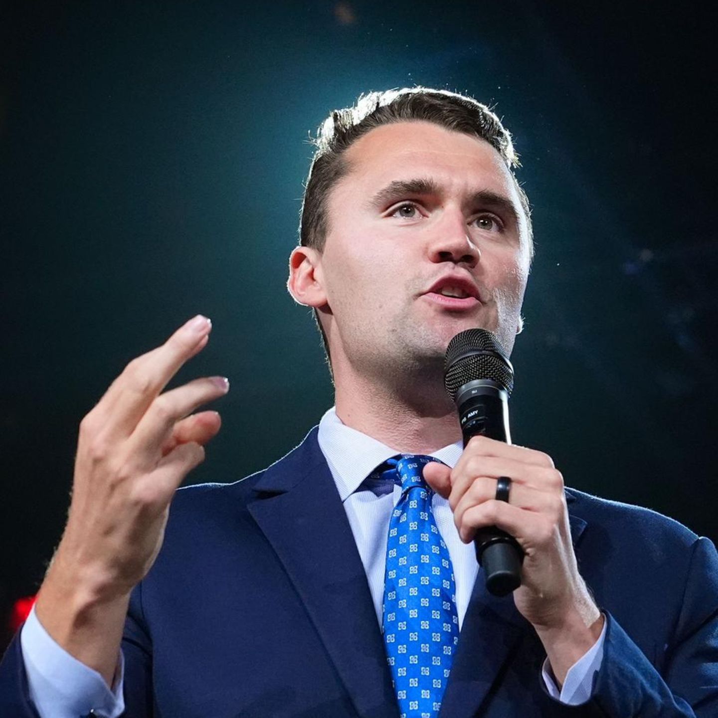 Charlie Kirk bei einer Rede im Dezember 2024