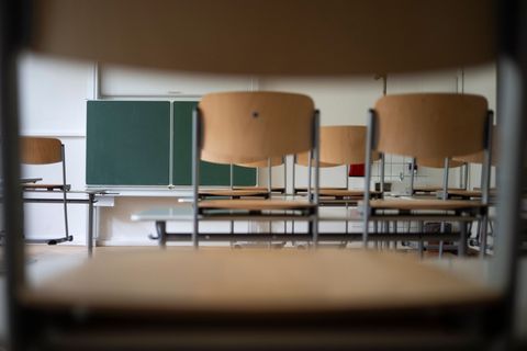 Am Montag kehrt in den Klassenzimmern in Baden-Württemberg wieder Leben ein – dann startet das neue Schuljahr. (Archivbild) Foto