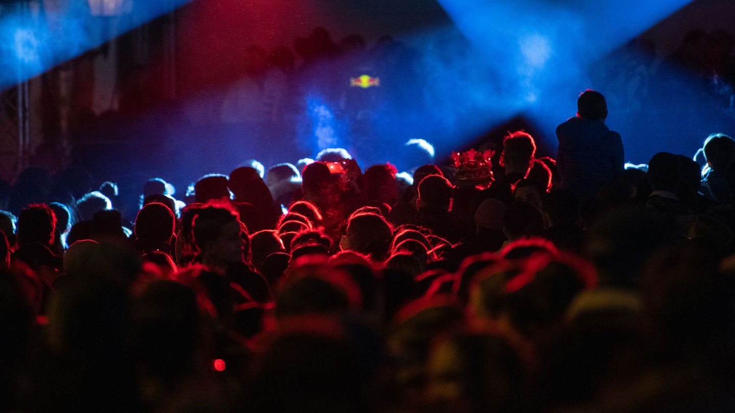 Die Clubs in Mitteldeutschland stehen vor vielen Herausforderungen. (Symbolbild) Foto: Sebastian Gollnow/dpa