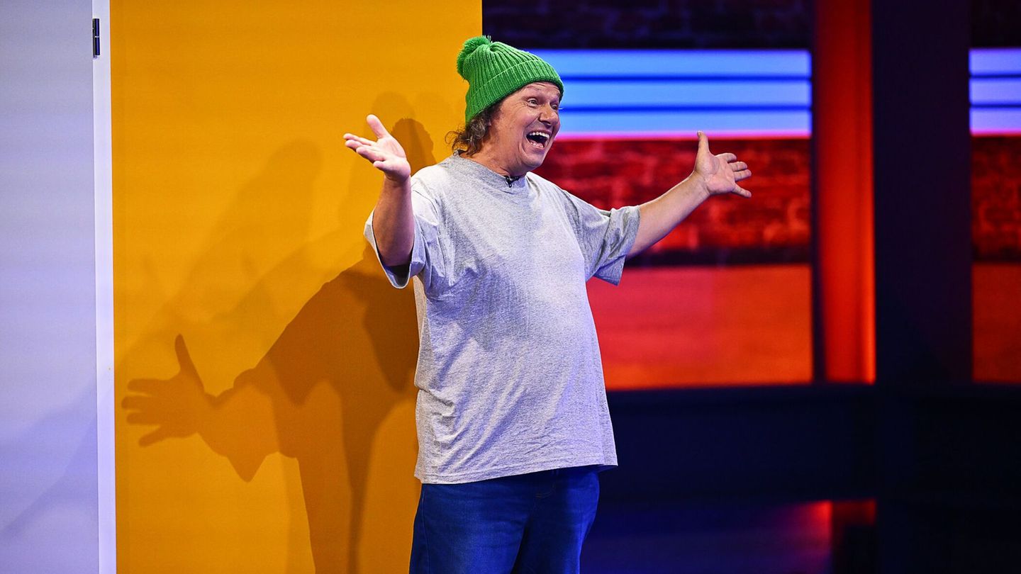 Der Schrotthändler und Realitystar Manni Ludolf mischt sich unter die Kandidaten der ProSieben-Show "Deutschlands dümmster Promi