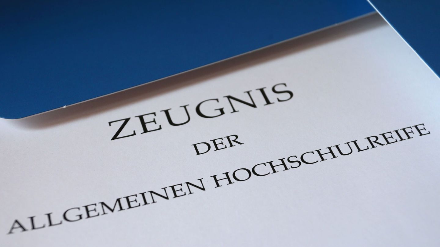 Der Anteil der Schulabgänger mit Abitur variiert je nach Landkreis. (Symbolbild) Foto: Karl-Josef Hildenbrand/dpa