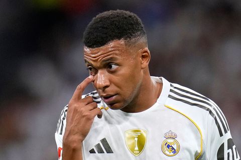 Kylian Mbappé äußert sich kritisch zum Fußballgeschäft. Foto: Manu Fernandez/AP/dpa