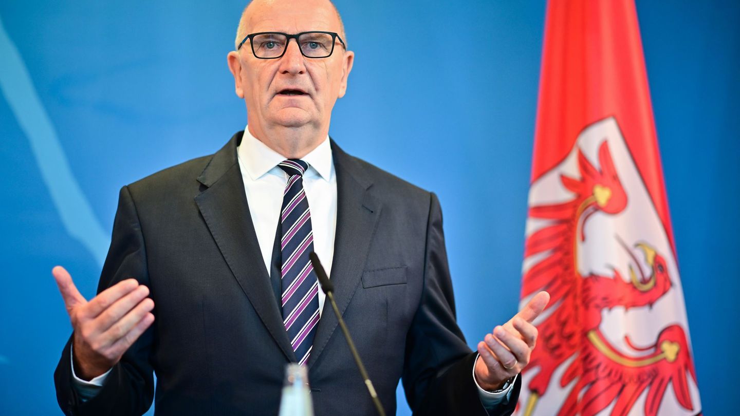 Brandenburgs Ministerpräsident Dietmar Woidke (SPD) äußert sich zu russischen Drohnen im polnischen Luftraum (Archivbild). Foto: