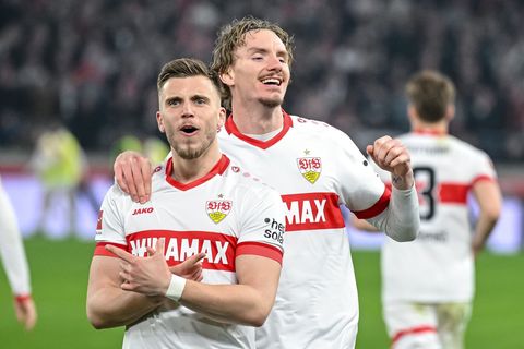 VfB-Profi Demirovic (re.) ist nach dem Weggang von Woltemade noch mehr als Torjäger gefragt. Foto: Harry Langer/dpa