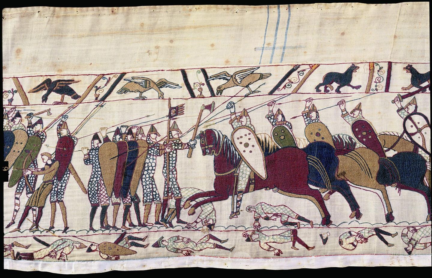 Mittelalter Entscheidung bei Hastings mittelalterliche Stickerei, Ritter und Infanteristen prallen im Kampf aufeinander, Gefallene liegen am Boden