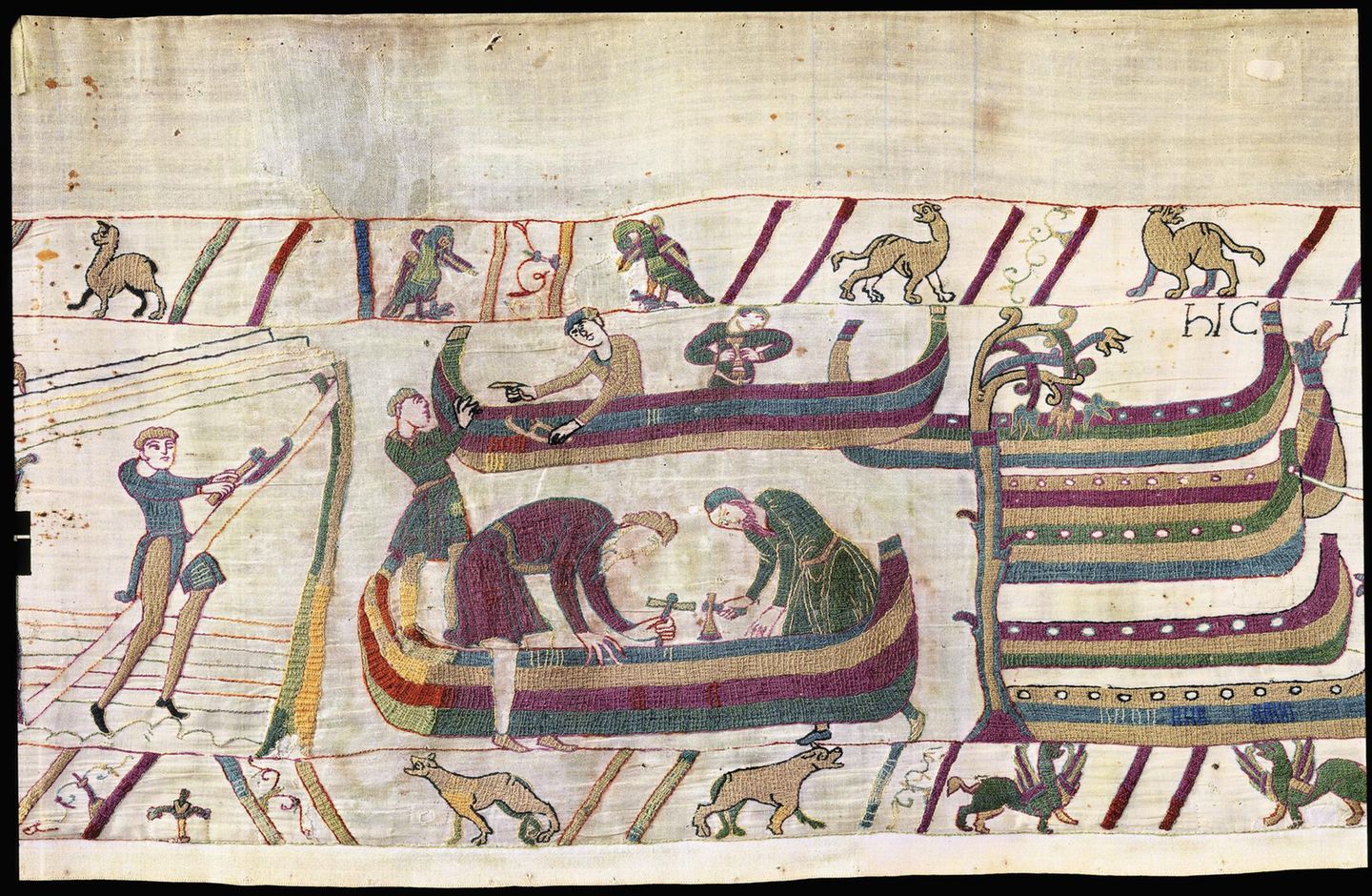 Mittelalter Krieg liegt in der Luft mittelalterliche Stickerei, Handwerker bauen Schiffe