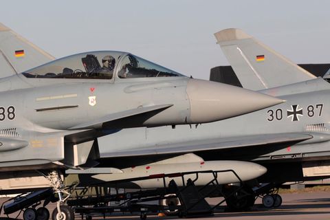 Kampfjets vom Typ Eurofighter der Bundeswehr