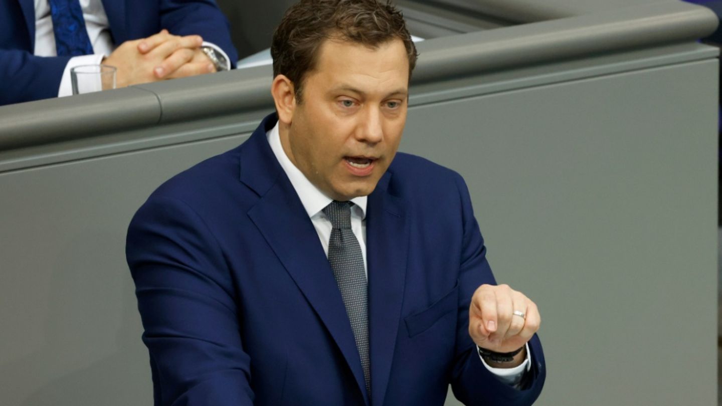 Klingbeil im Bundestag