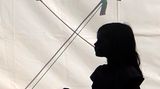Fotografie: Schattenriss von Mädchen mit Luftballon