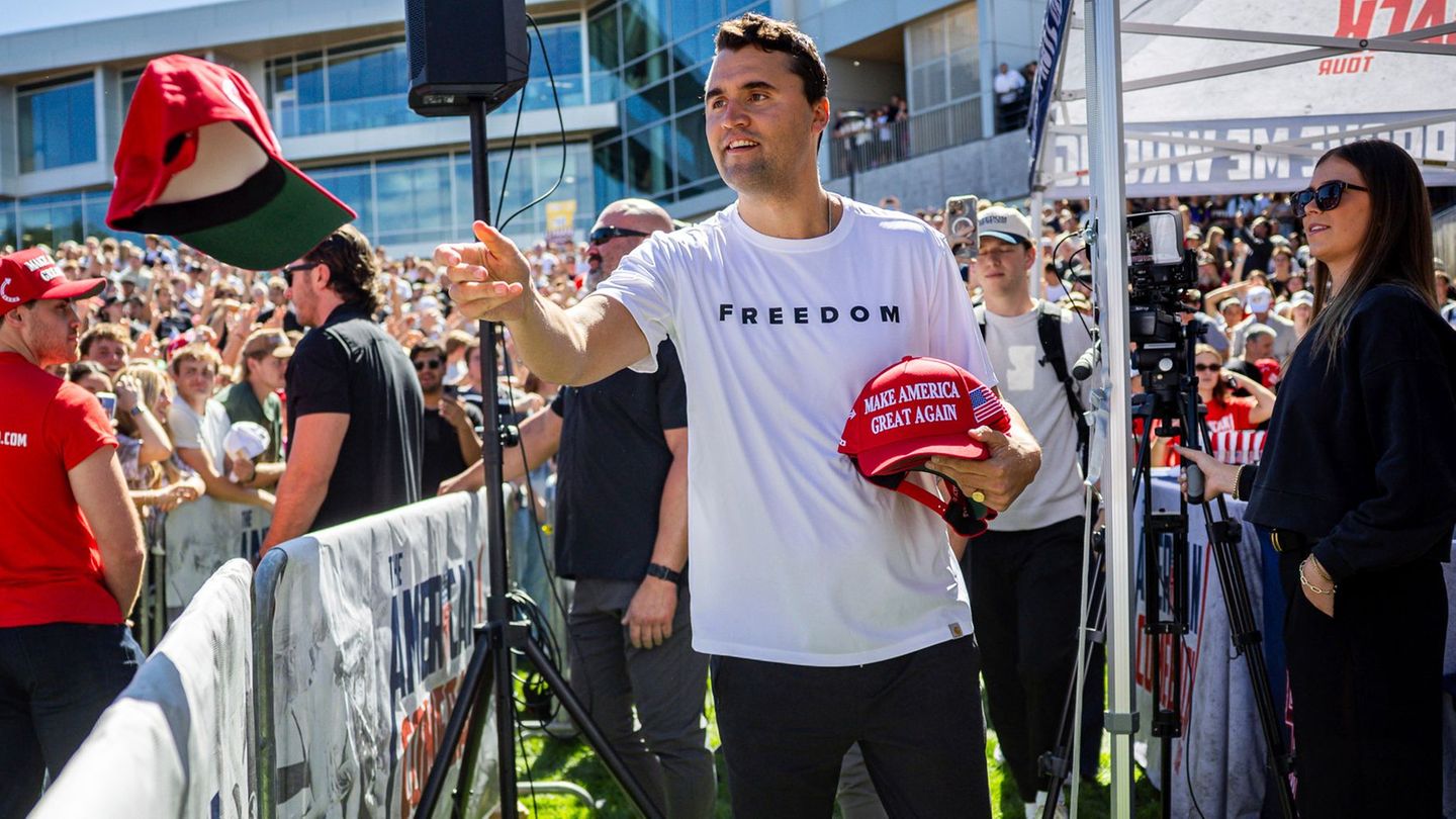 Charlie Kirk war am Mittwoch bei einer Veranstaltung erschossen worden, bei der er mit Studenten politische und gesellschaftlich