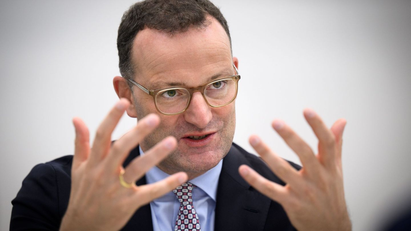 Spahn stößt Debatte über Vermögensverteilung an. (Archivbild) Foto: Bernd von Jutrczenka/dpa