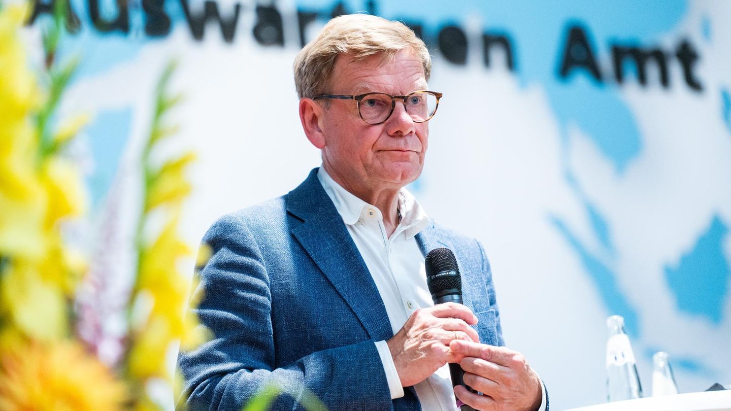 Außenminister Johann Wadephul (CDU) spricht im Auswärtigen Amt