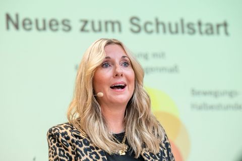 Stolz ist seit zwei Jahren Kultusministerin. Foto: Peter Kneffel/dpa