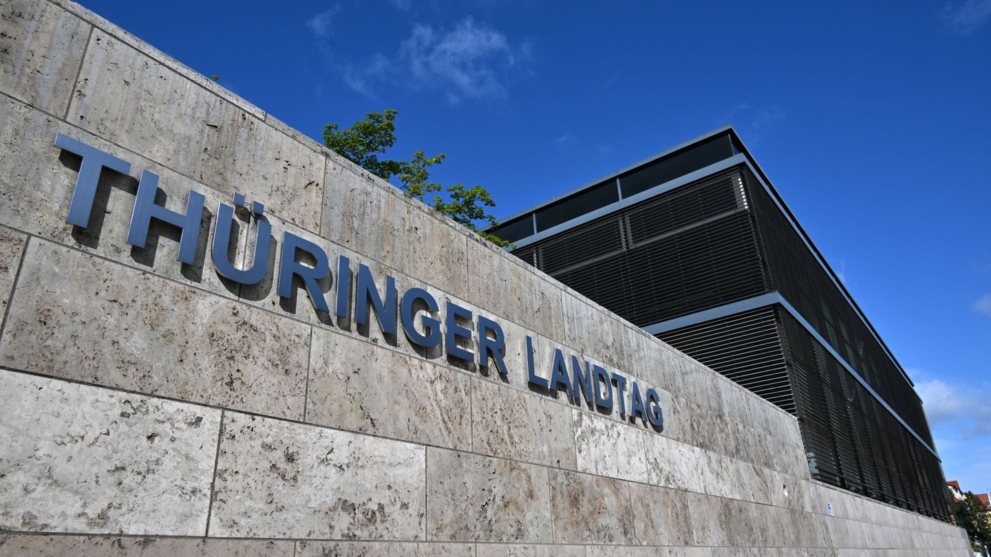 Im Thüringer Landtag diskutierten die Abgeordneten über Unterstützung für Kinder mit psychischen Belastungen. (Symbolbild) Foto:
