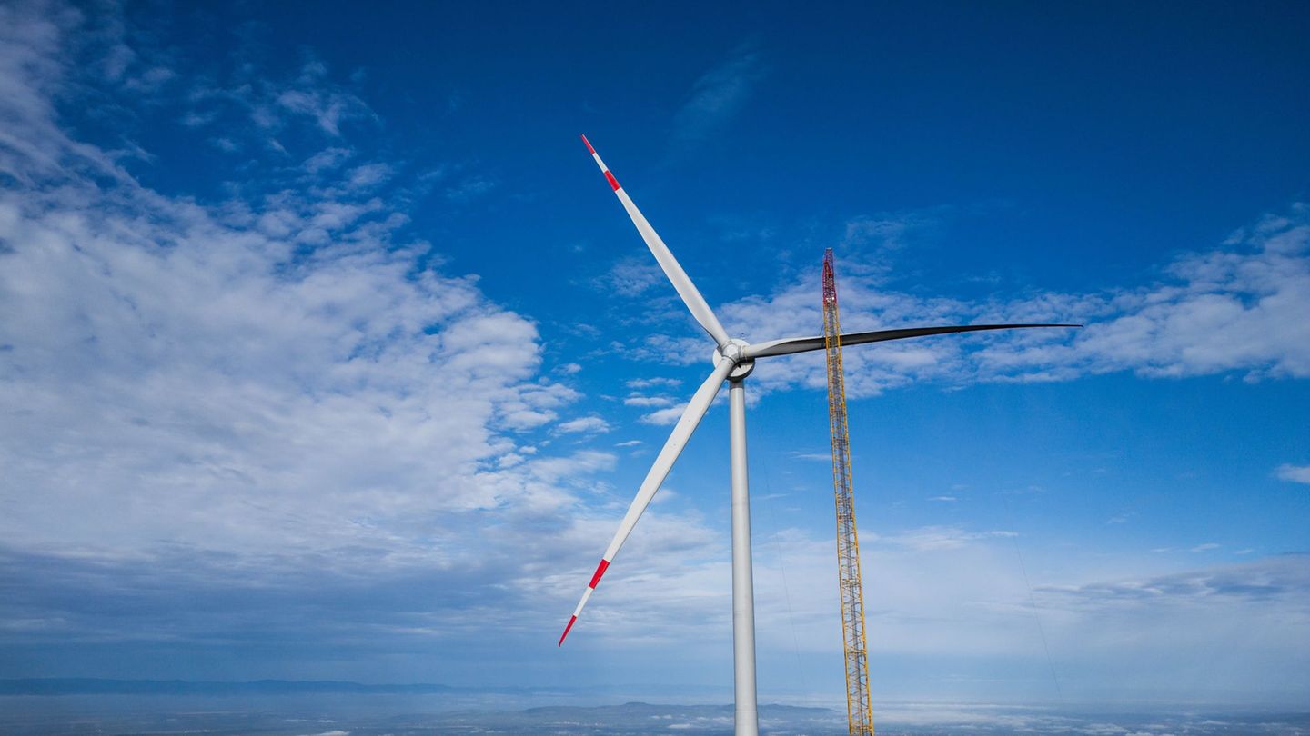 Baden-Württemberg liegt bei einem Ranking des WWF zur Energiewende auf einem mittleren Platz. (Archivbild) Foto: Philipp von Dit