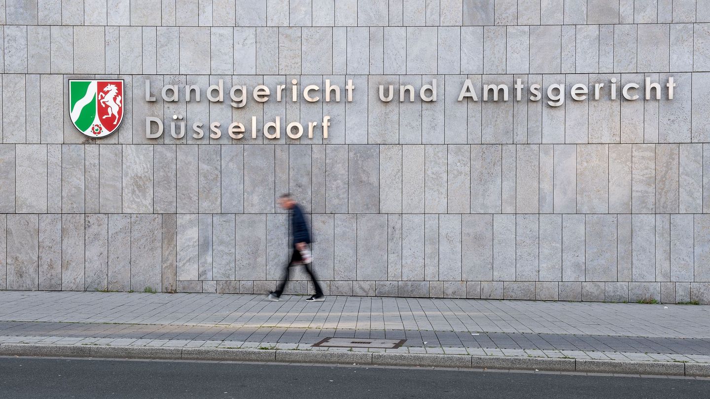Der aus dem Düsseldorfer Amtsgericht geflüchtete Verbrecher ist wieder gefasst. (Archivbild) Foto: Marius Becker/dpa